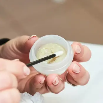 remover w kremie konsystencja przeciw alergiczny