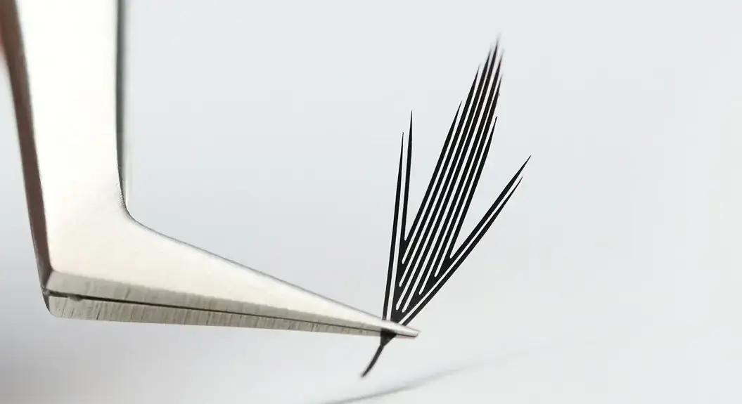 Як виконати стилізацію Anime Lashes