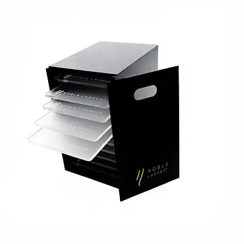 Чорна коробка для вій від Noble Lashes