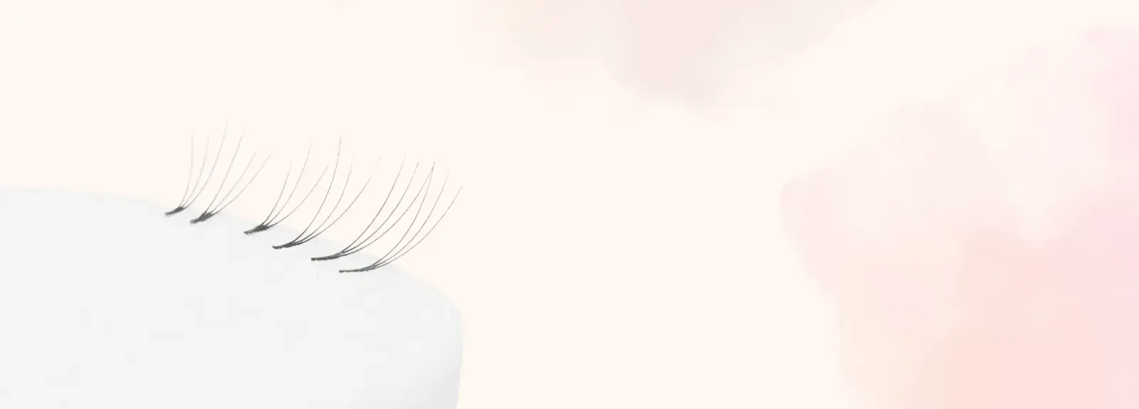 Нарощування вій при навислій повіці