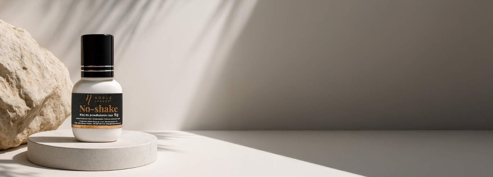 Зимовий набір для леш-стилістки – Який клей обрати на зиму?